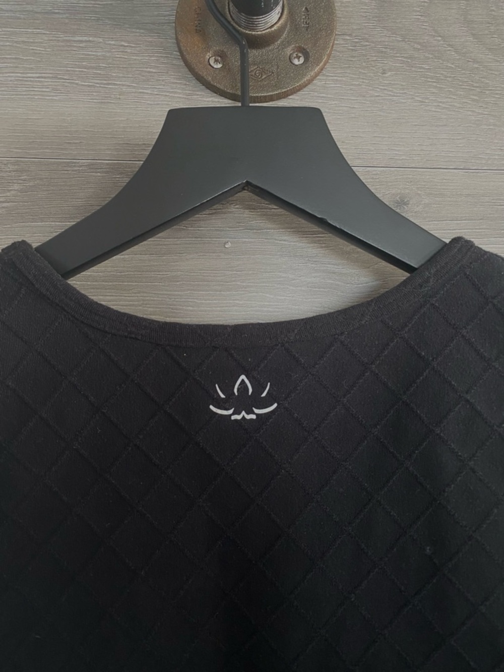Beyond Yoga Quilted Crop Tank Black - Picture 4 of 6